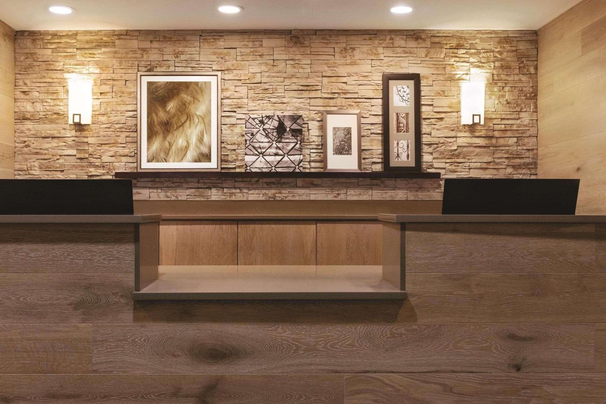 Country Inn & Suites By Radisson, Nashville Airport East, Tn מראה חיצוני תמונה