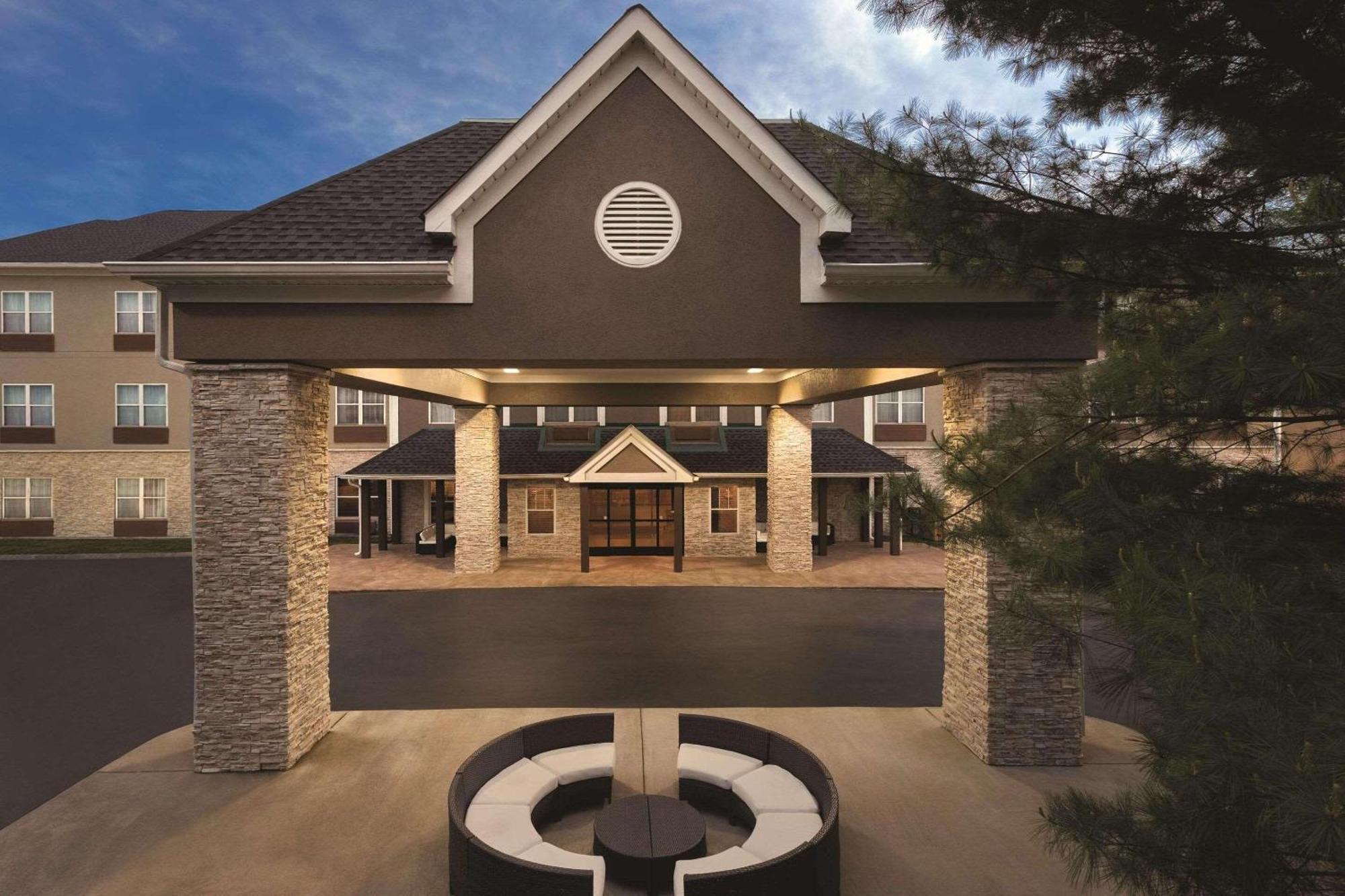 Country Inn & Suites By Radisson, Nashville Airport East, Tn מראה חיצוני תמונה