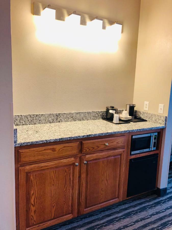 Country Inn & Suites By Radisson, Nashville Airport East, Tn מראה חיצוני תמונה